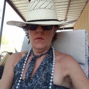 Meet your Posher, Jan